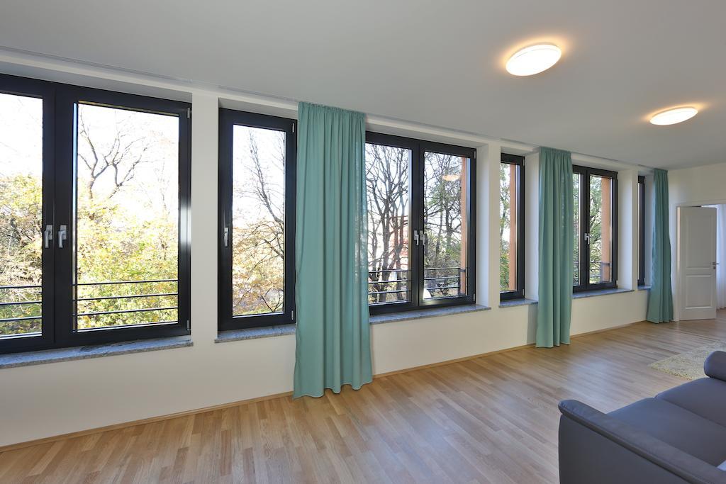 Business Aparthotel *
